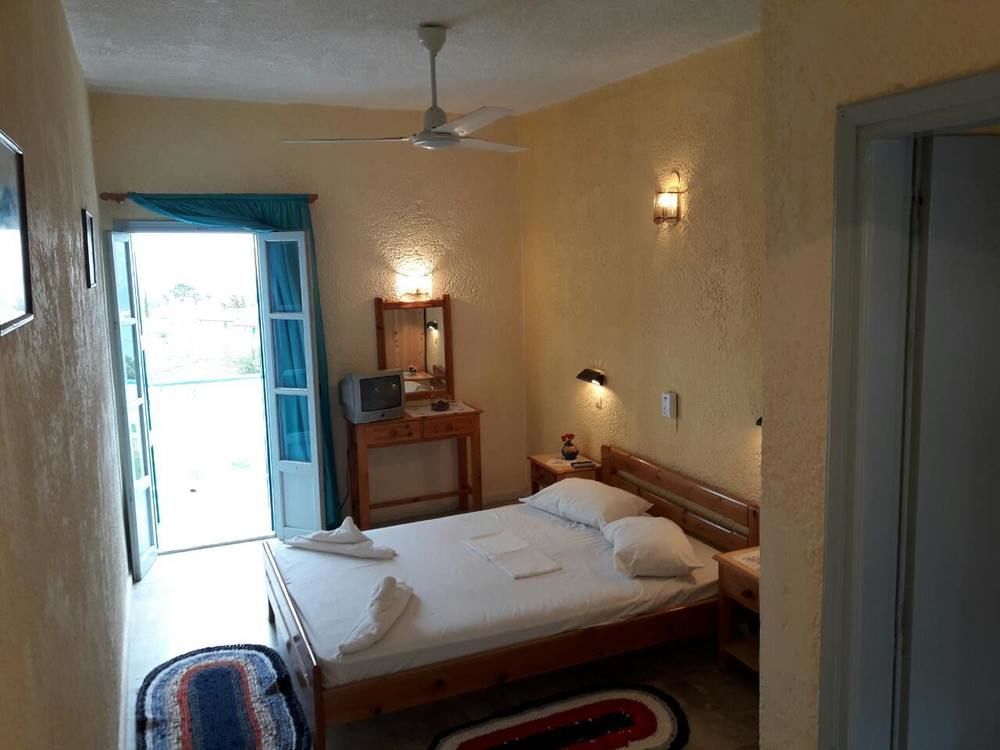 Hotel Kamari Masouri Bagian luar foto